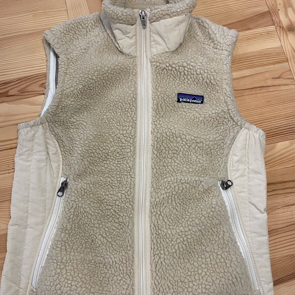 Patagonia teddy vest